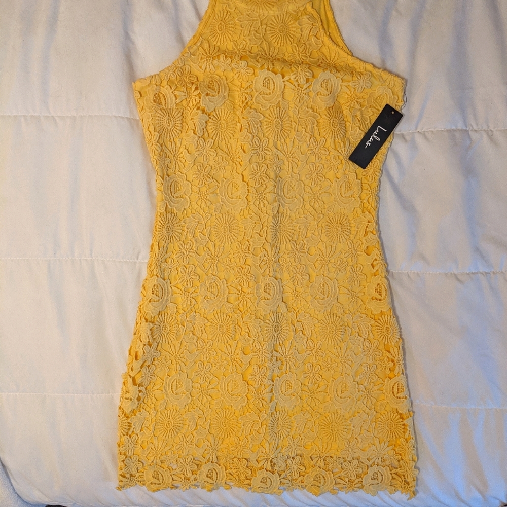 Love Poem Yellow Lace Mini Rating: 4.8496 of 5
